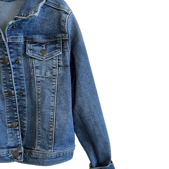 Jean Jacket - Picture 5 of 6